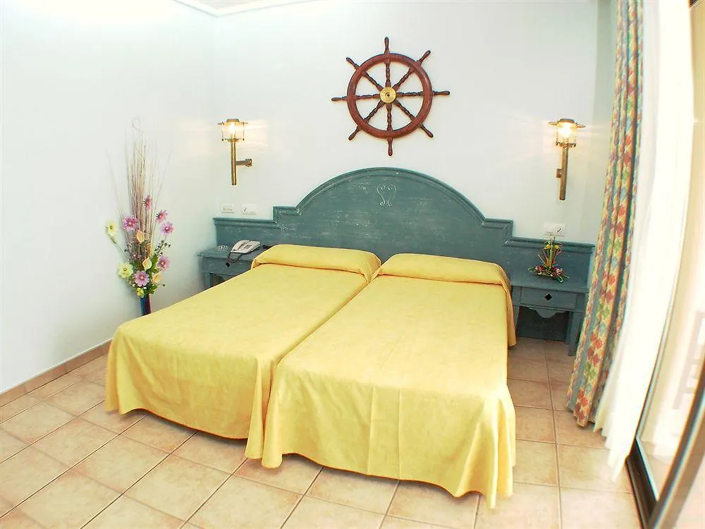 Hotel Bahia 라세비나