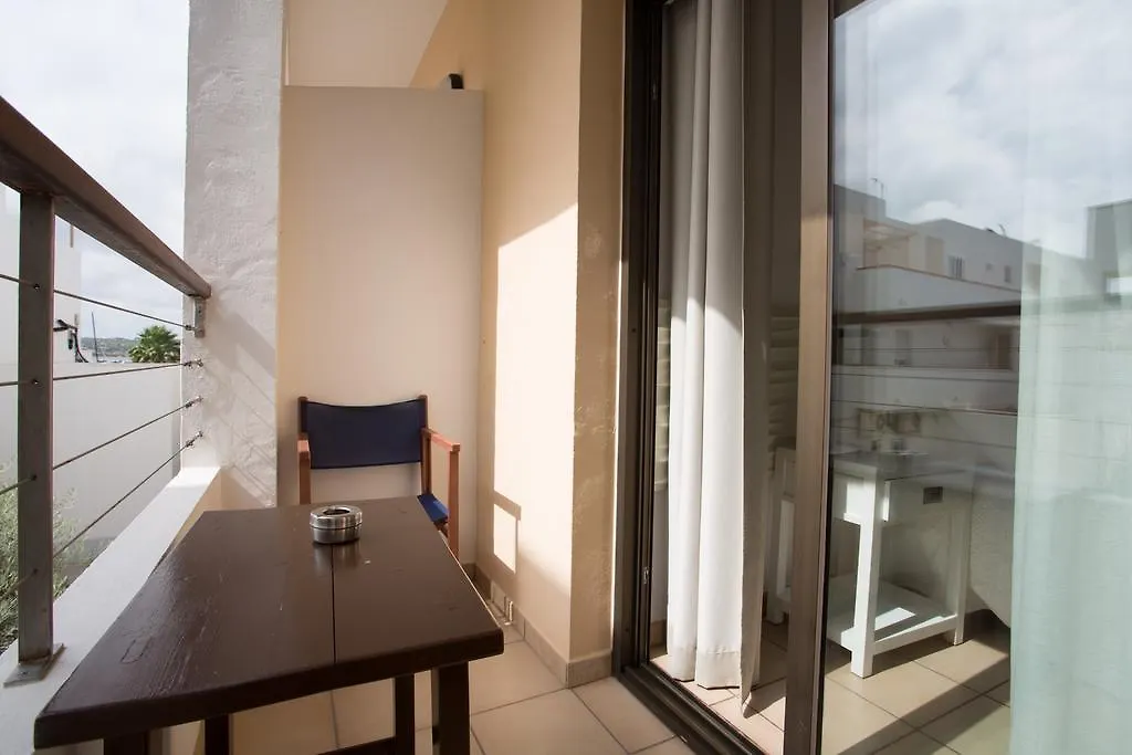 Hotel Bahia 라세비나