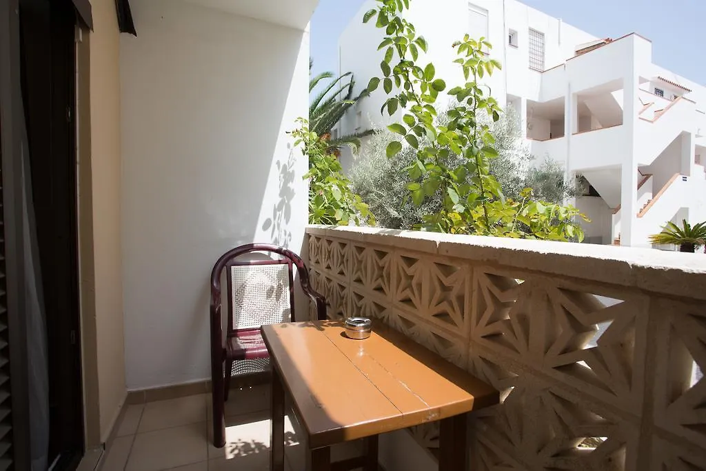 Hotel Bahia 라세비나