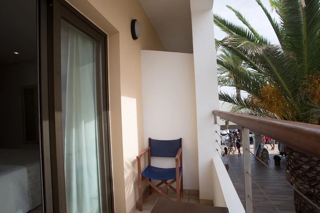 Hotel Bahia 라세비나