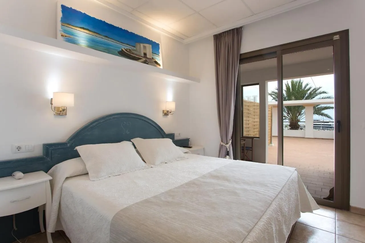 Hotel Bahia 라세비나